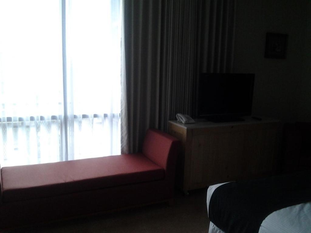 Chara Hotel Bandung Room photo