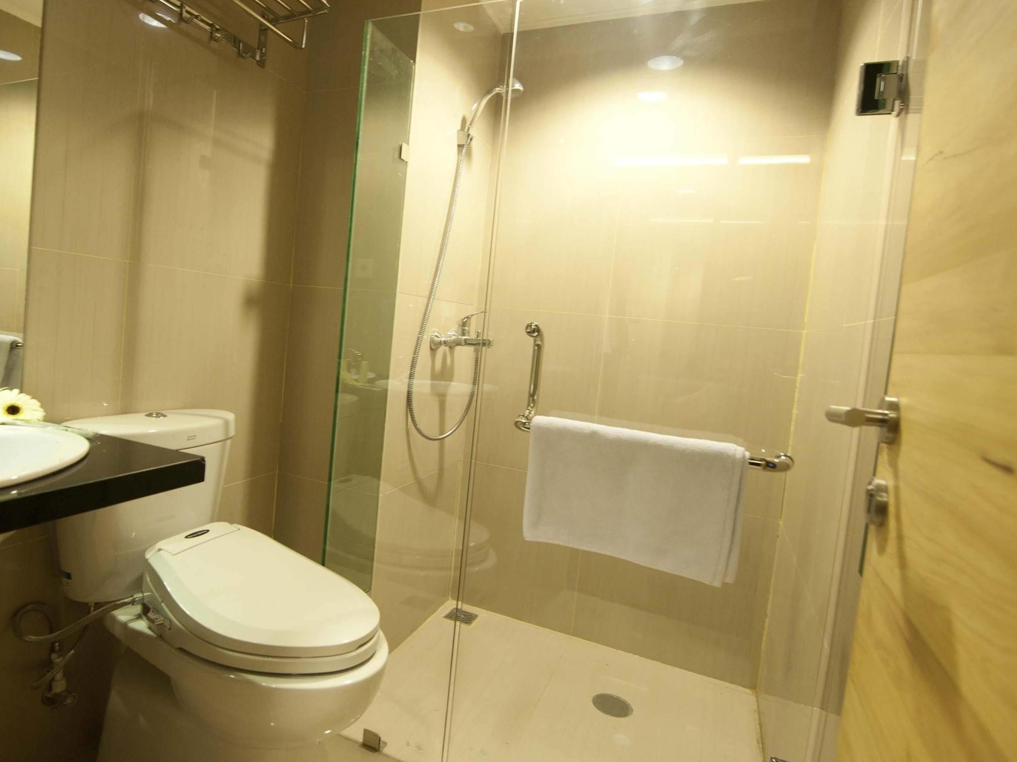 Chara Hotel Bandung Exterior photo